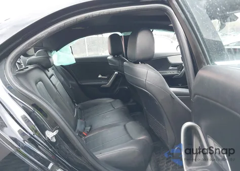 2020 Mercedes-Benz A 220 4Matic из США, поврежденный, VIN WDD3G4FB2LW036918